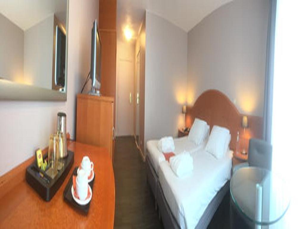 Acces Hotel Ostend Exterior photo